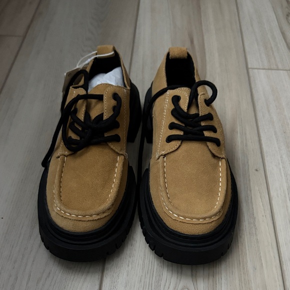 Zara Shoes - Zara Tan and Black Women’s Loafers